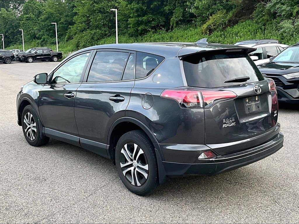 Used 2018 Gray Toyota LE image 5