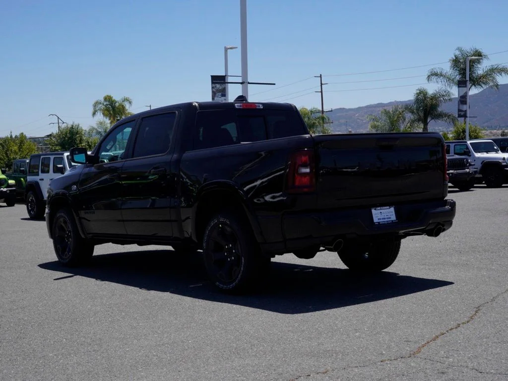 New 2026 Diamond Black Crystal Pearl-Coat Exterior Paint RAM Big Horn/Lone Star image 5