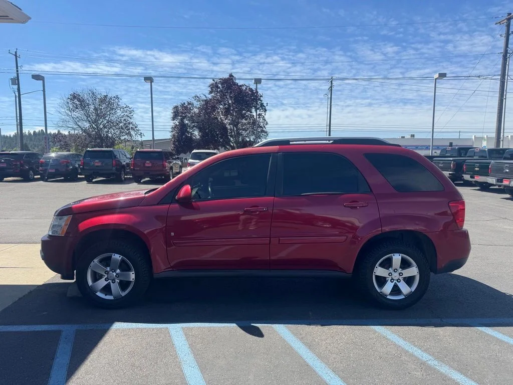 Used 2006 Red Pontiac Base image 2