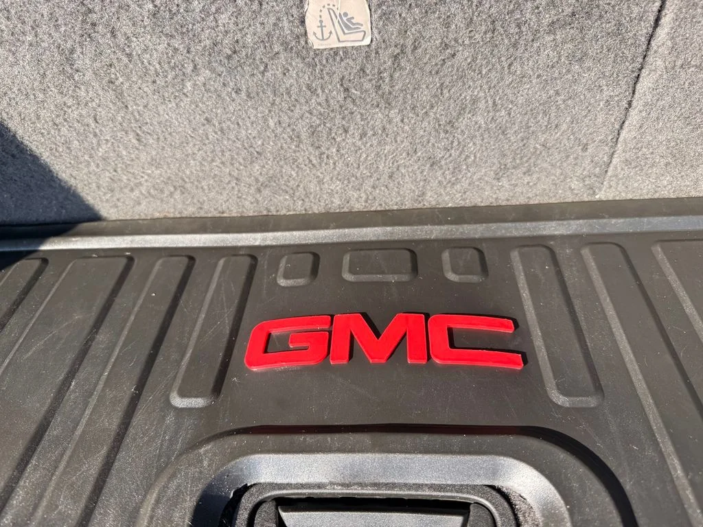 Used 2017 Iridium Metallic GMC Denali image 21