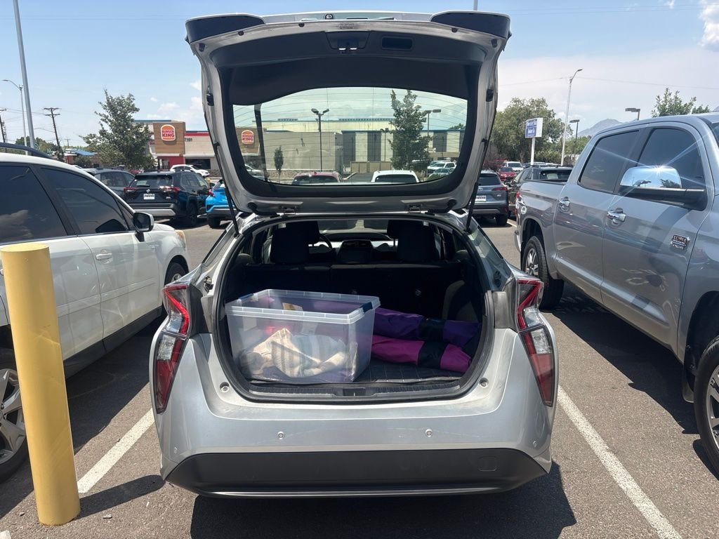 Used 2018 Silver Toyota Two image 7