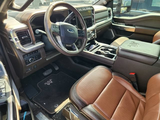 Used 2024  Ford XL image 8