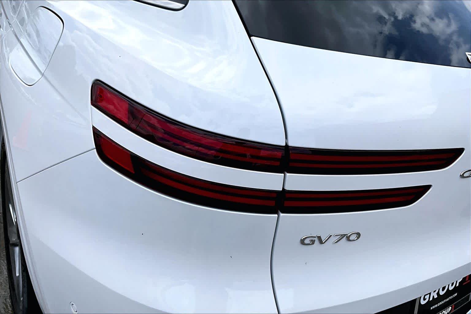 Certified Used 2026 Uyuni White Genesis 2.5T Advanced image 53