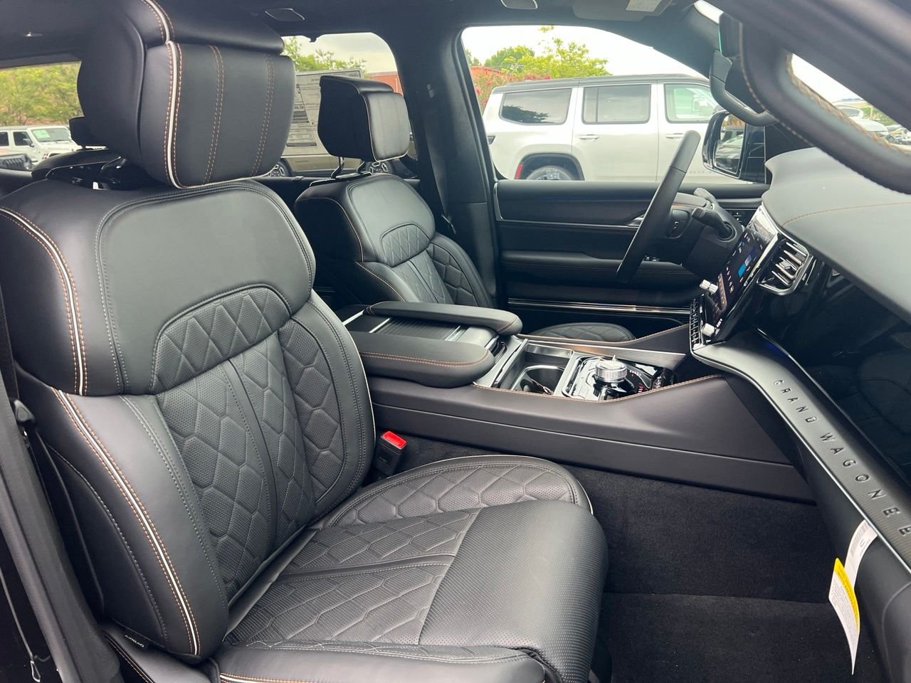 New 2026 High Gloss Black Exterior Paint Jeep Summit Reserve image 30