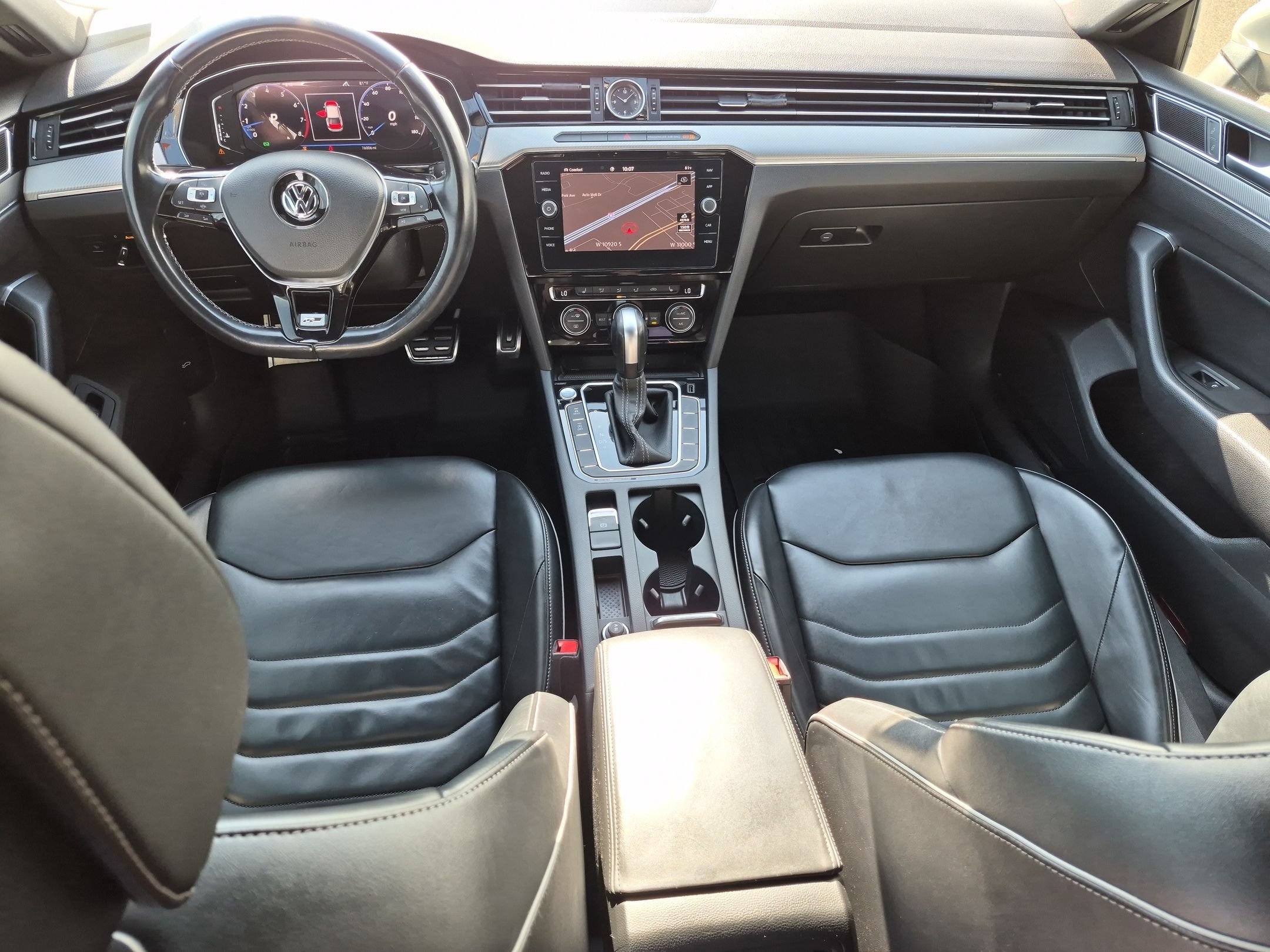 Used 2020 Pure White Volkswagen SEL R-Line image 29
