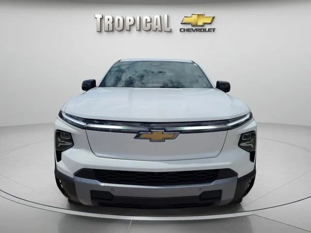 New 2026 Summit White Chevrolet LT - Extended Range image 8