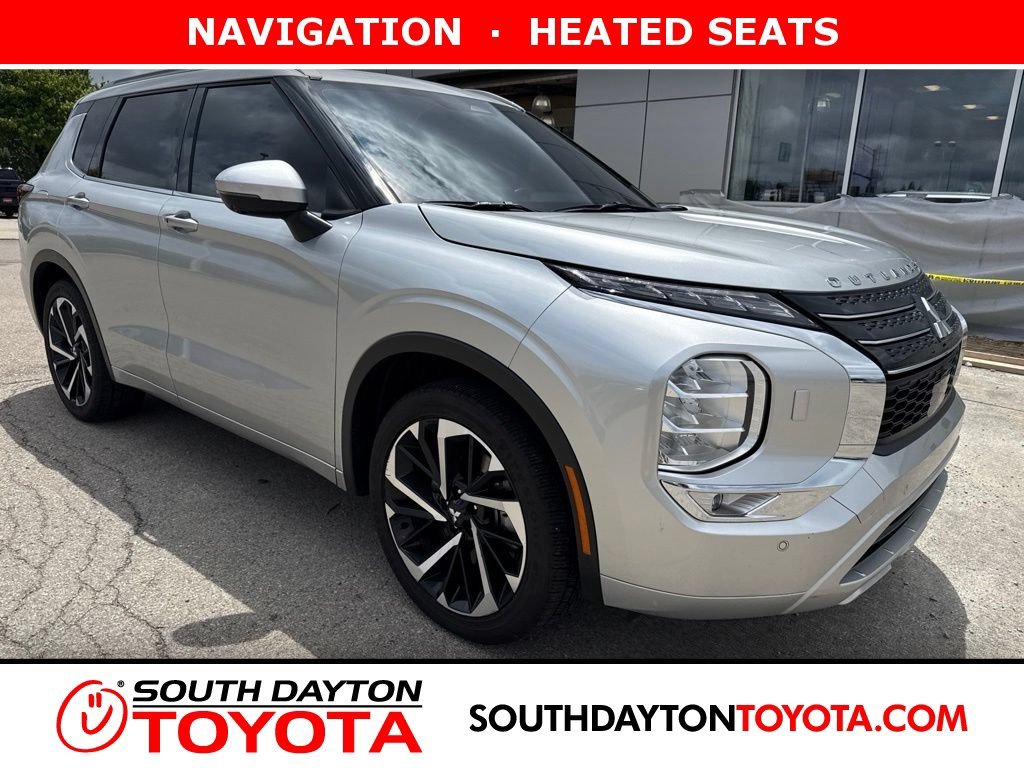 2023 Mitsubishi Outlander SEL S-AWC's photo