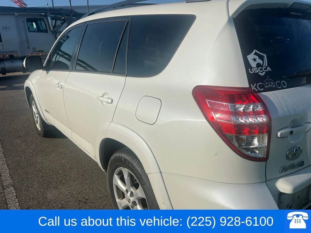 Used 2012 Blizzard Pearl Toyota Limited image 5