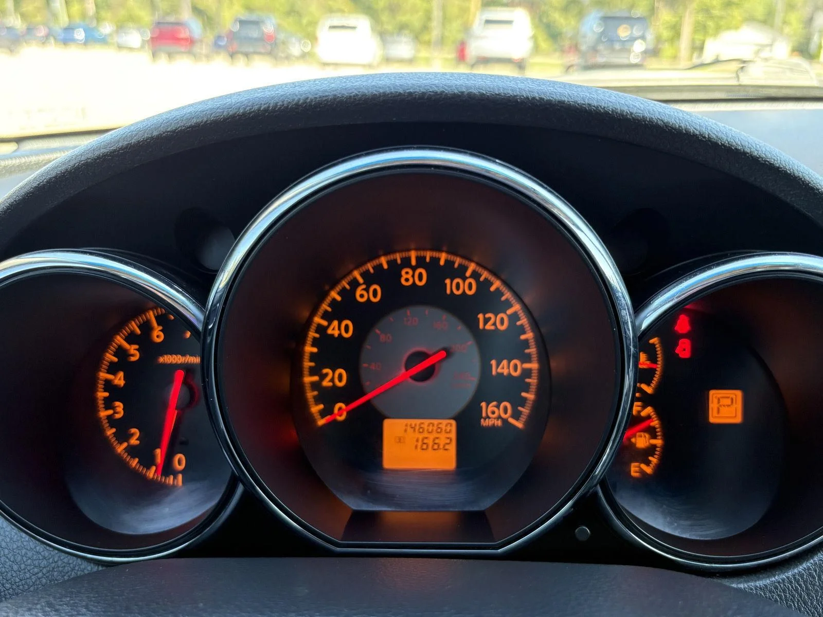 Used 2005 Smoke Metallic Nissan 3.5 SE image 5