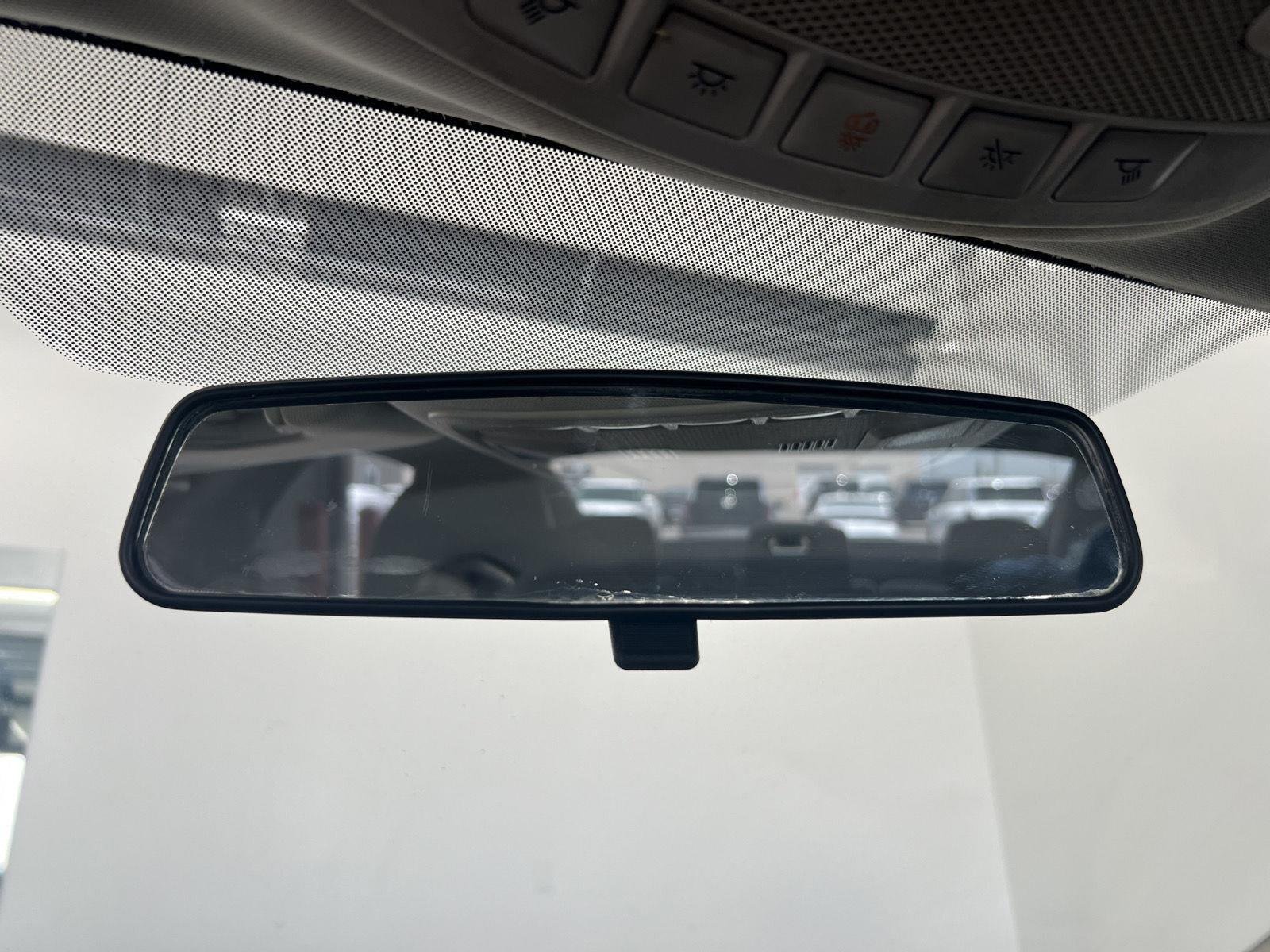 Used 2017 Magnetic Ford SE image 21
