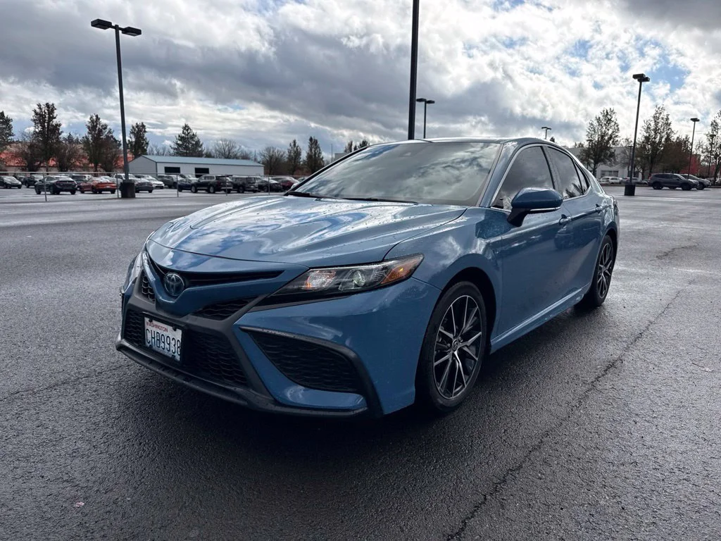 Used 2023 Blue Toyota SE image 3