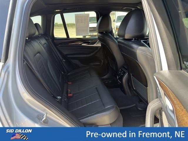 Used 2018 Glacier Silver Metallic BMW xDrive30i image 19
