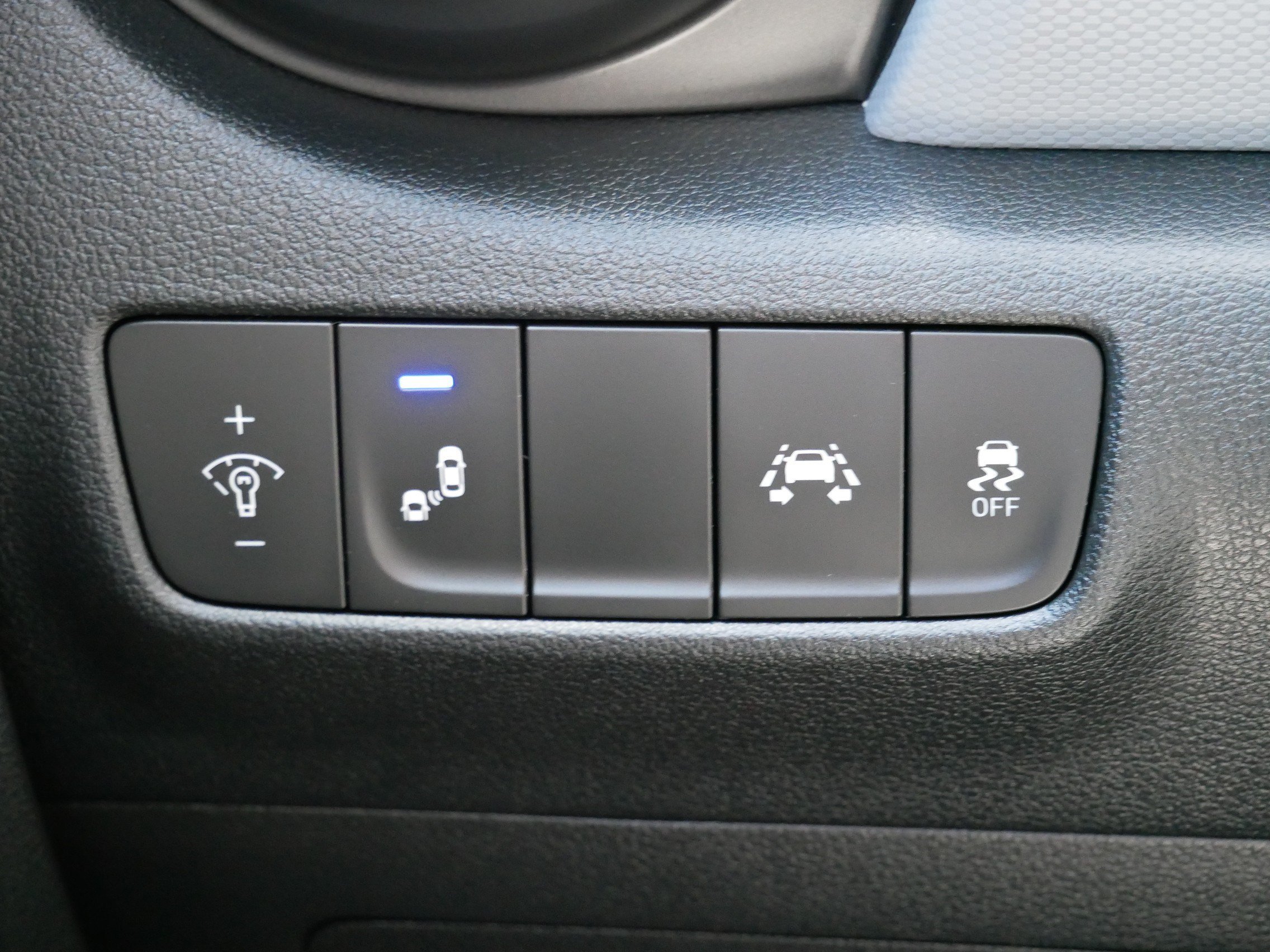 2021 Hyundai Kona Limited - Photo 26