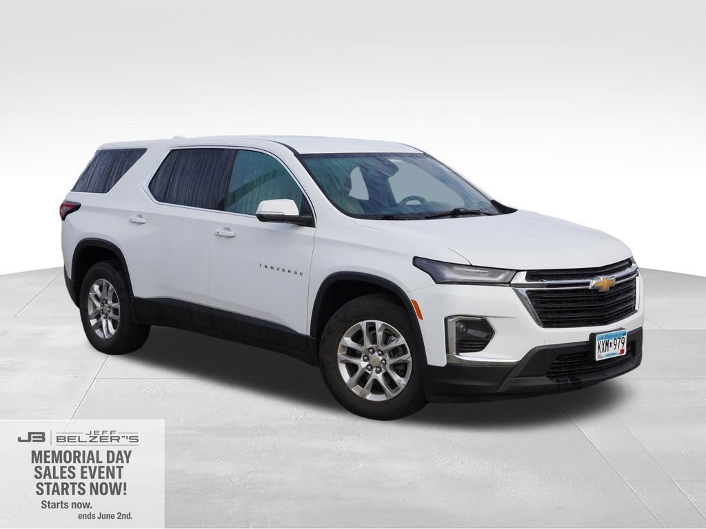 2023 Chevrolet Traverse AWD LS's photo