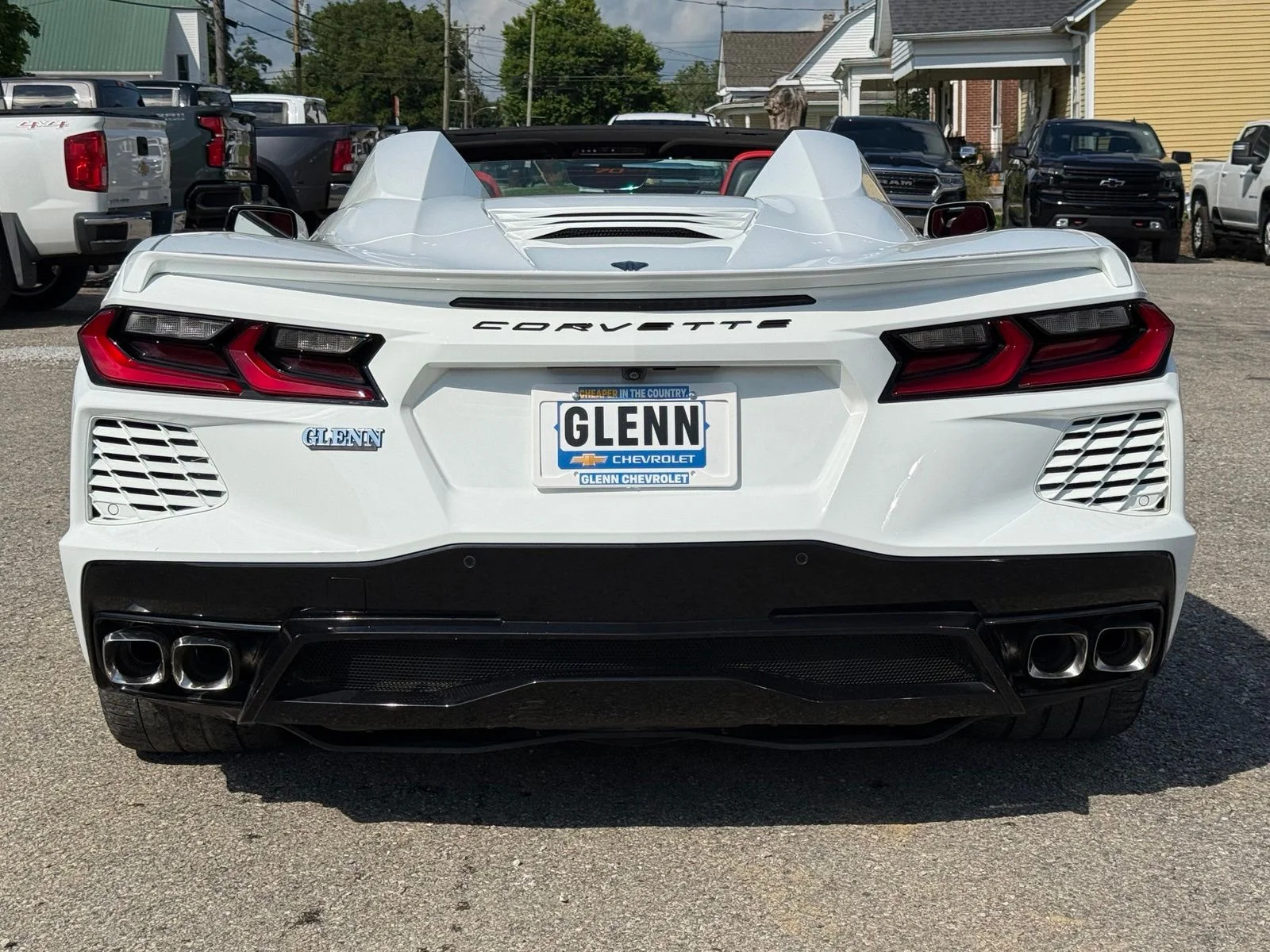 Used 2023 White Chevrolet Stingray image 5