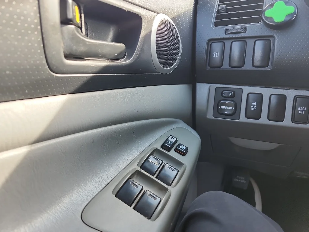 Used 2011 Black Toyota Base V6 (M6) image 22