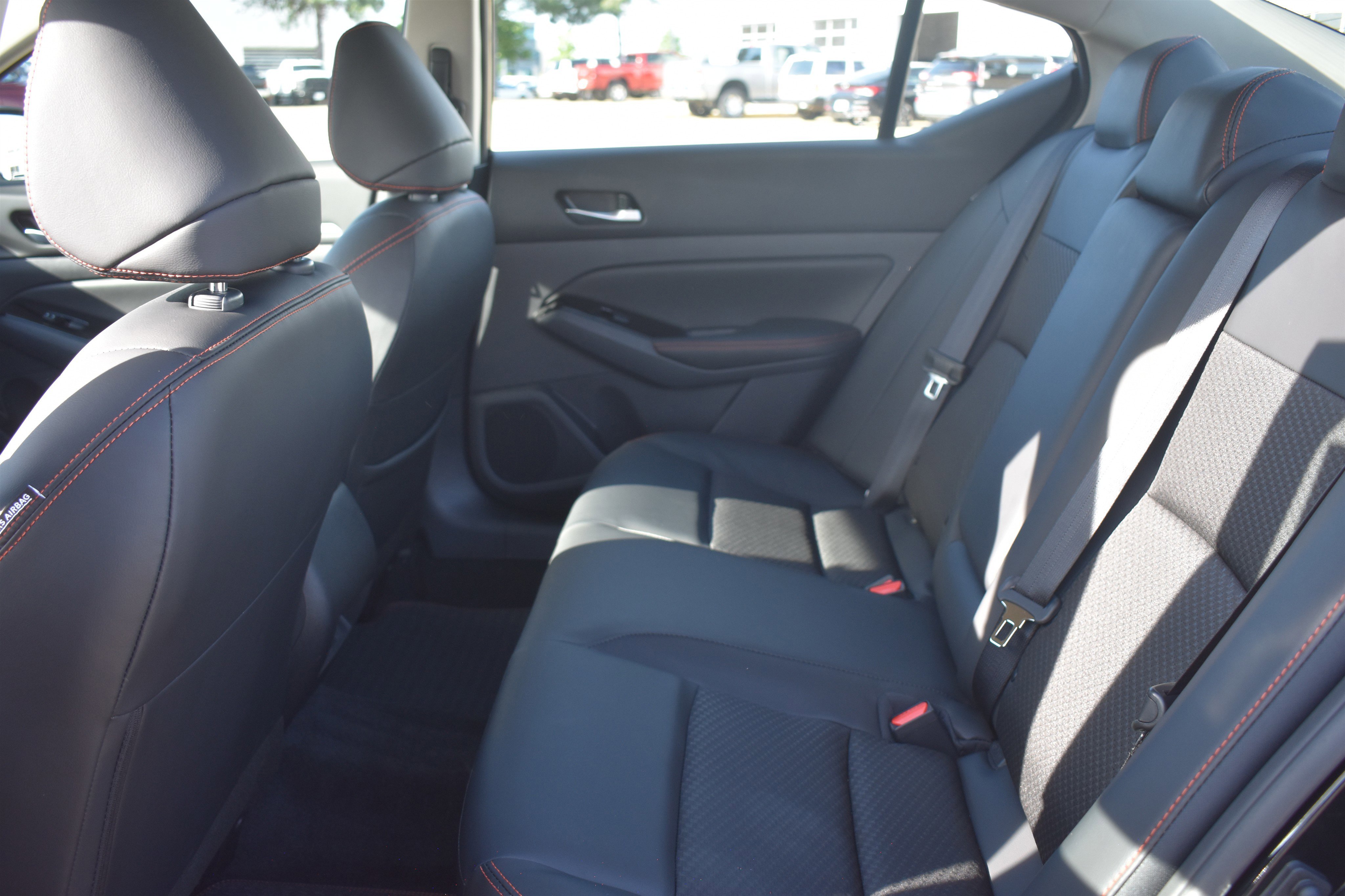 Used 2025 Super Black Nissan SR image 16