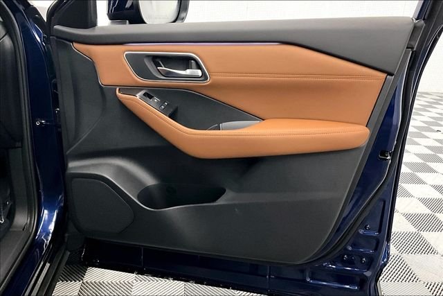 2025 Nissan Rogue Platinum - Photo 36