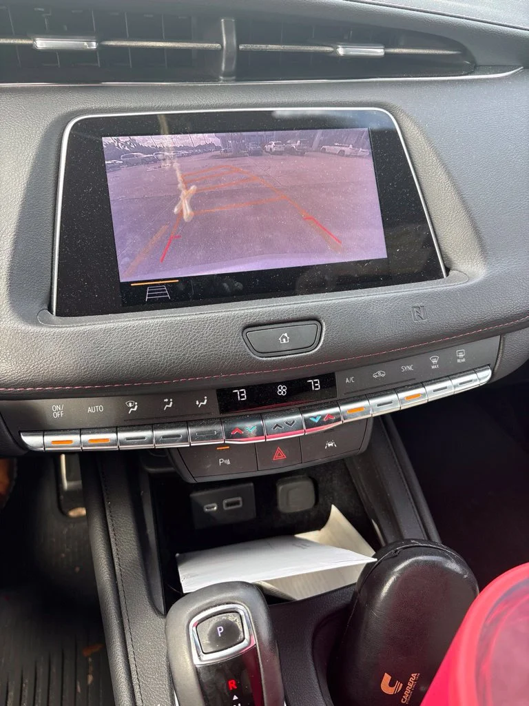 Used 2019 Crystal White Tricoat Cadillac Sport image 4