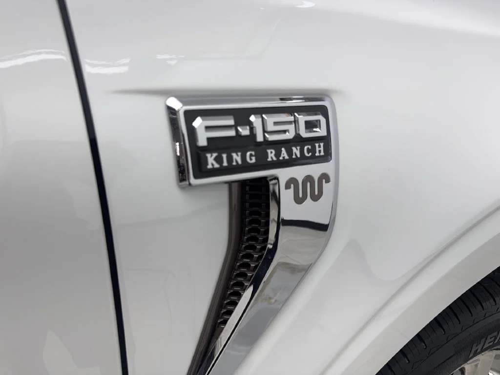 Used 2023  Ford King Ranch image 27