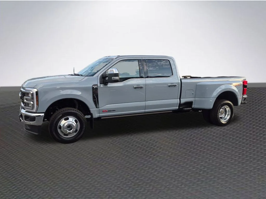 New 2026 Glacier Gray Metallic Tri-Coat Ford F-350® King Ranch® image 2