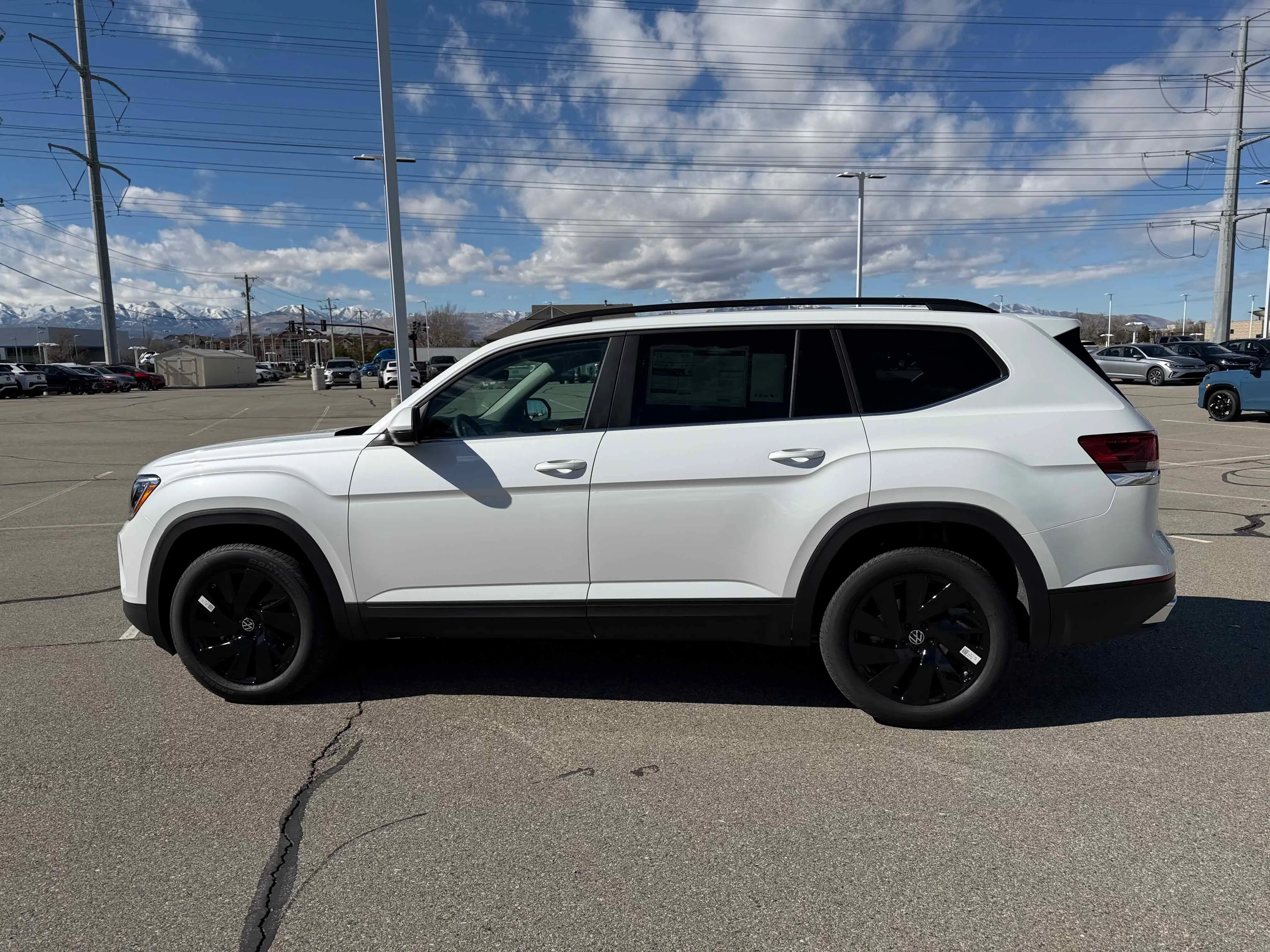 New 2026 Opal White Volkswagen 2.0T SE w/Technology image 2