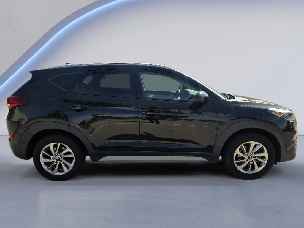 Used 2018 Black Noir Pearl Hyundai SEL image 7