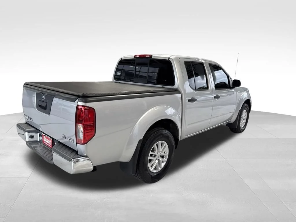 Used 2019 Silver Nissan SV image 9