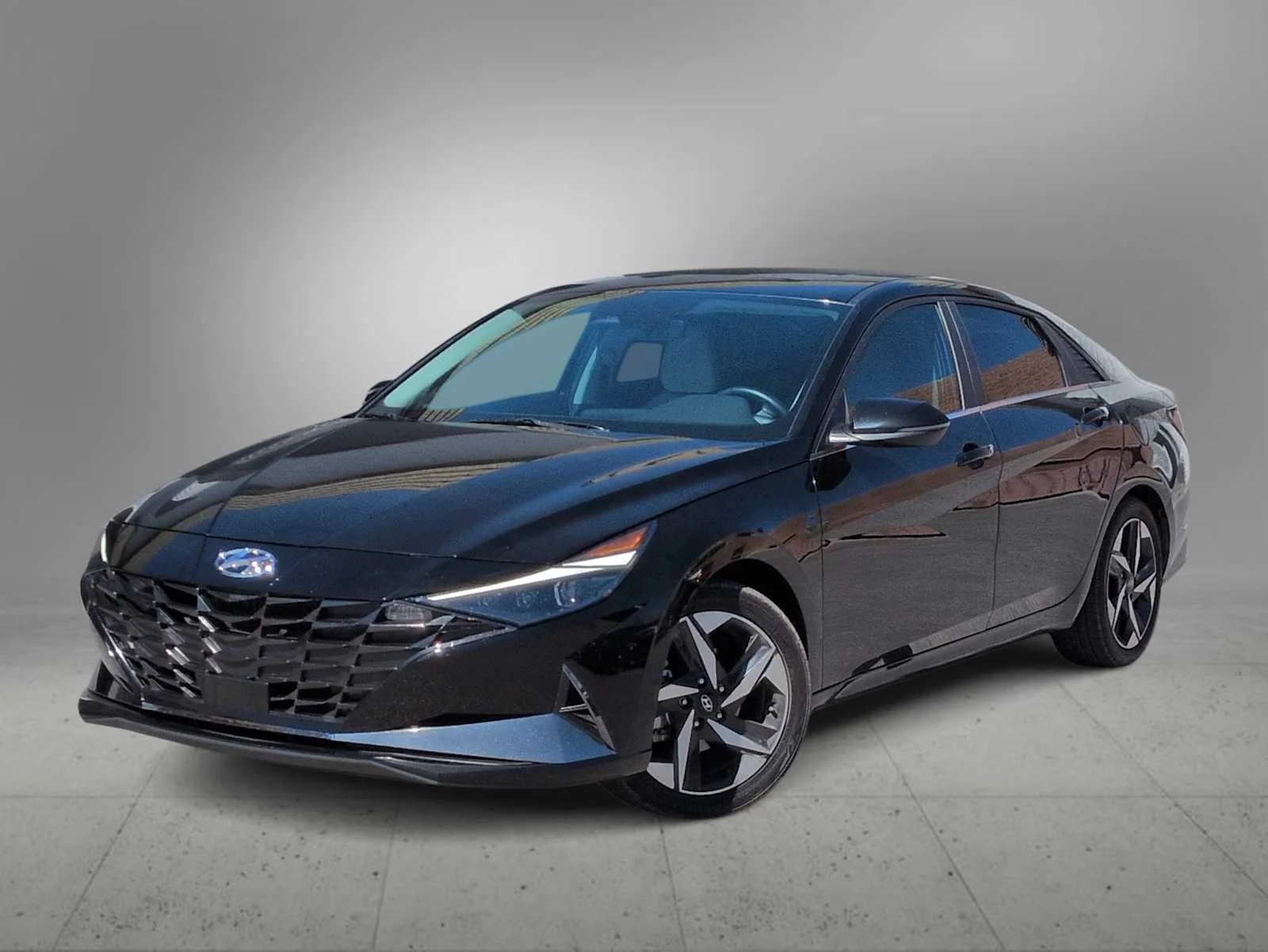 2021 Hyundai Elantra 1.6 HEV Limited DCT's photo