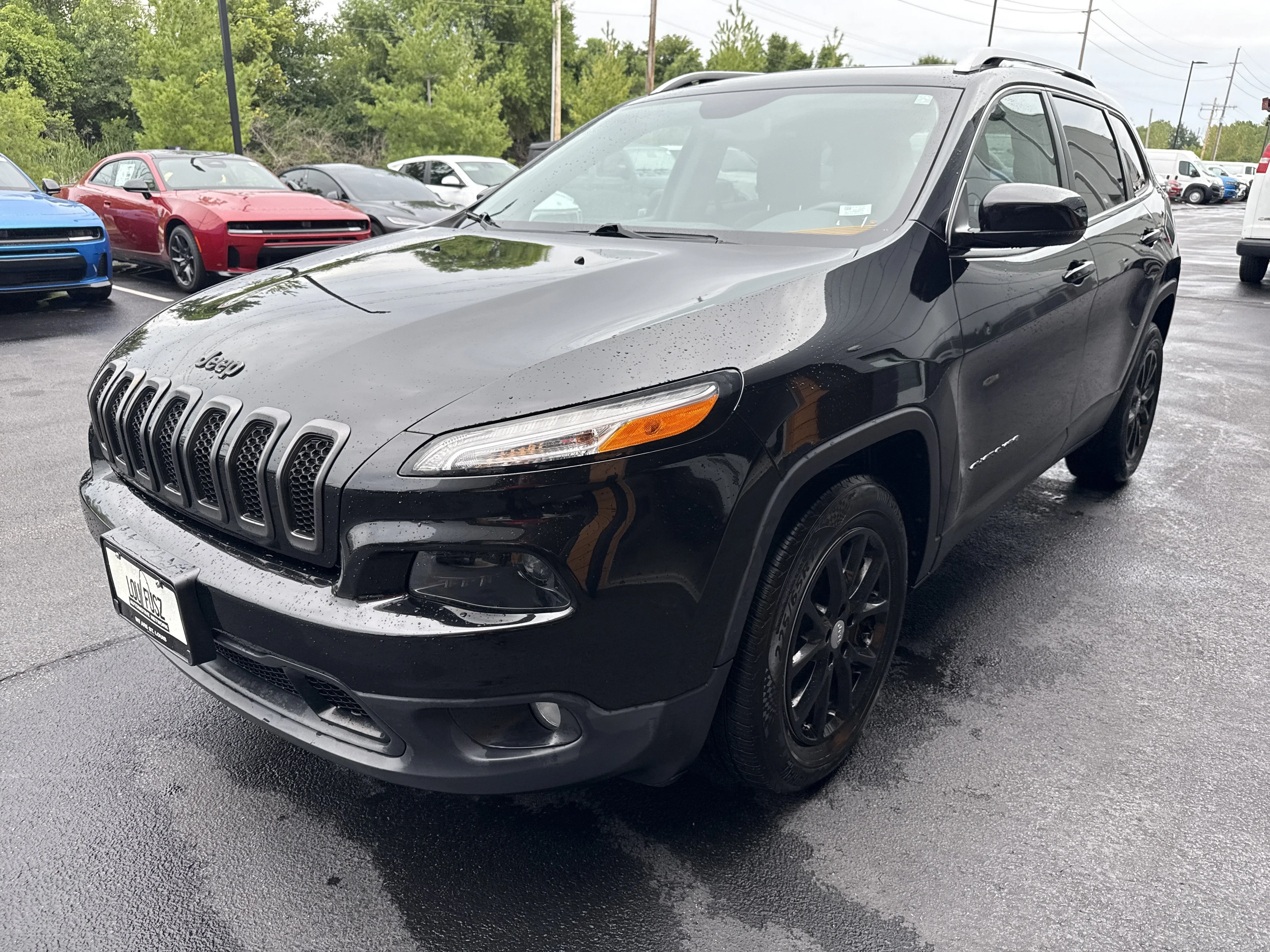 Used 2016 Jeep Cherokee Latitude with VIN 1C4PJLCB0GW257418 for sale in O'Fallon, MO