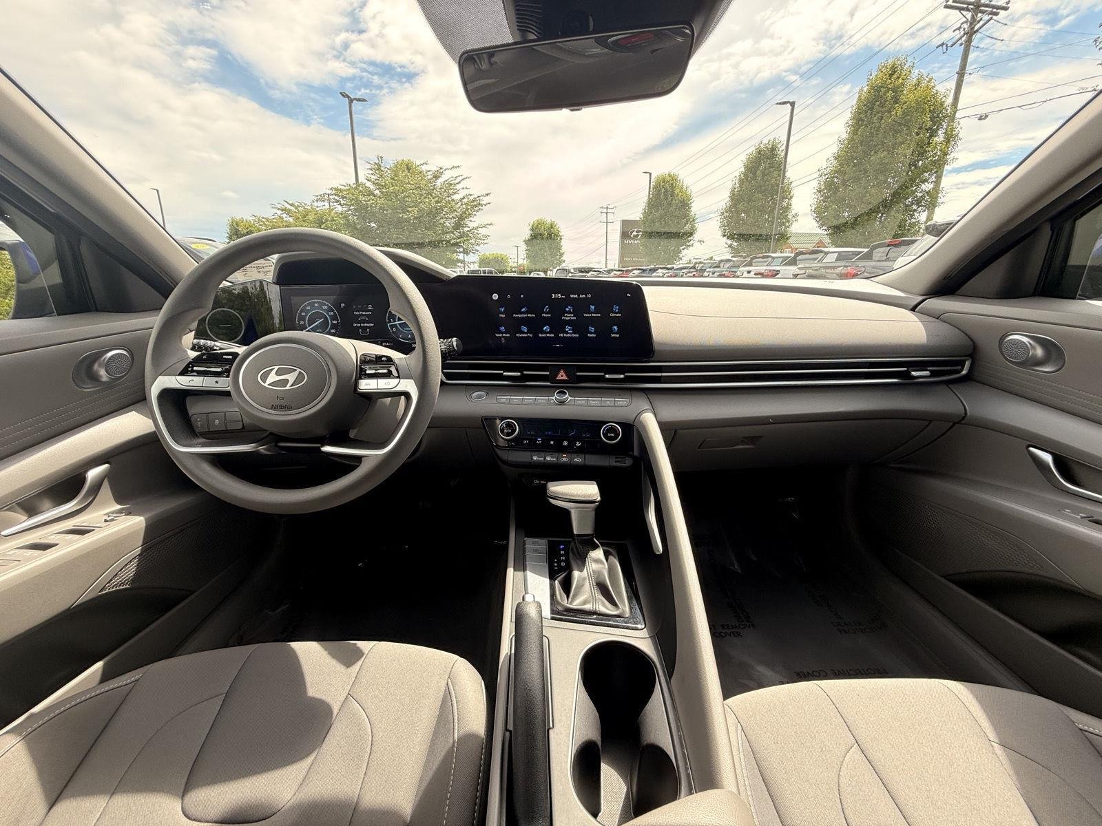 Used 2024 Intense Blue Hyundai SEL image 18