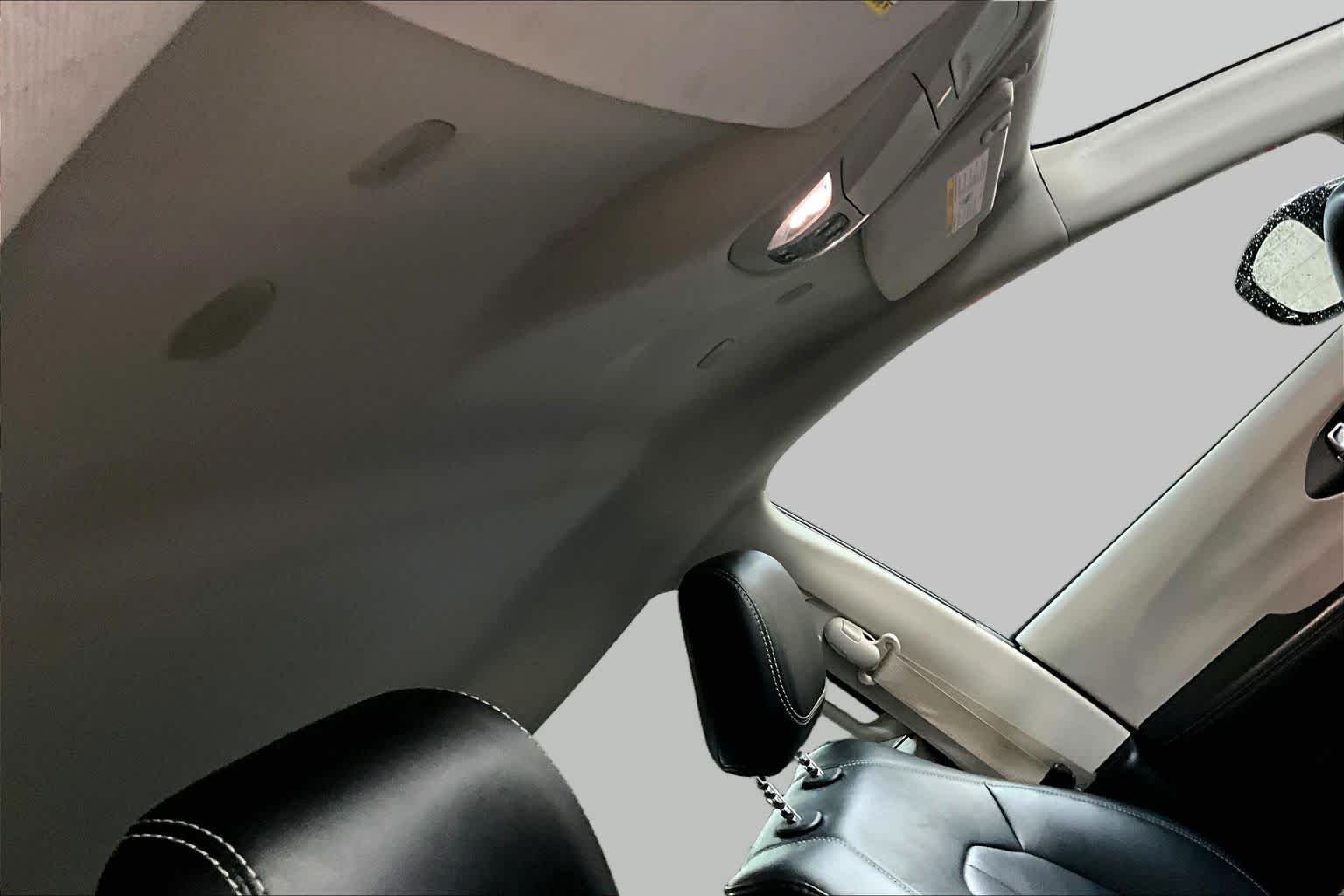 Used 2024 Bright White Clearcoat Chrysler Touring L image 14