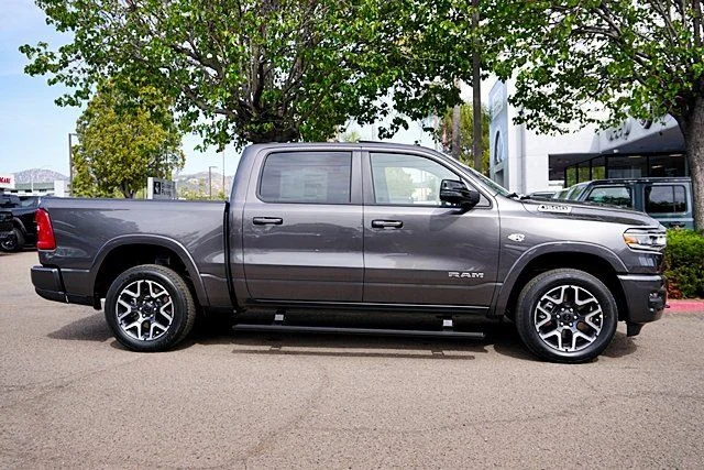 New 2026 Granite Crystal Metallic Clear-Coat Exterior Paint RAM Laramie image 7