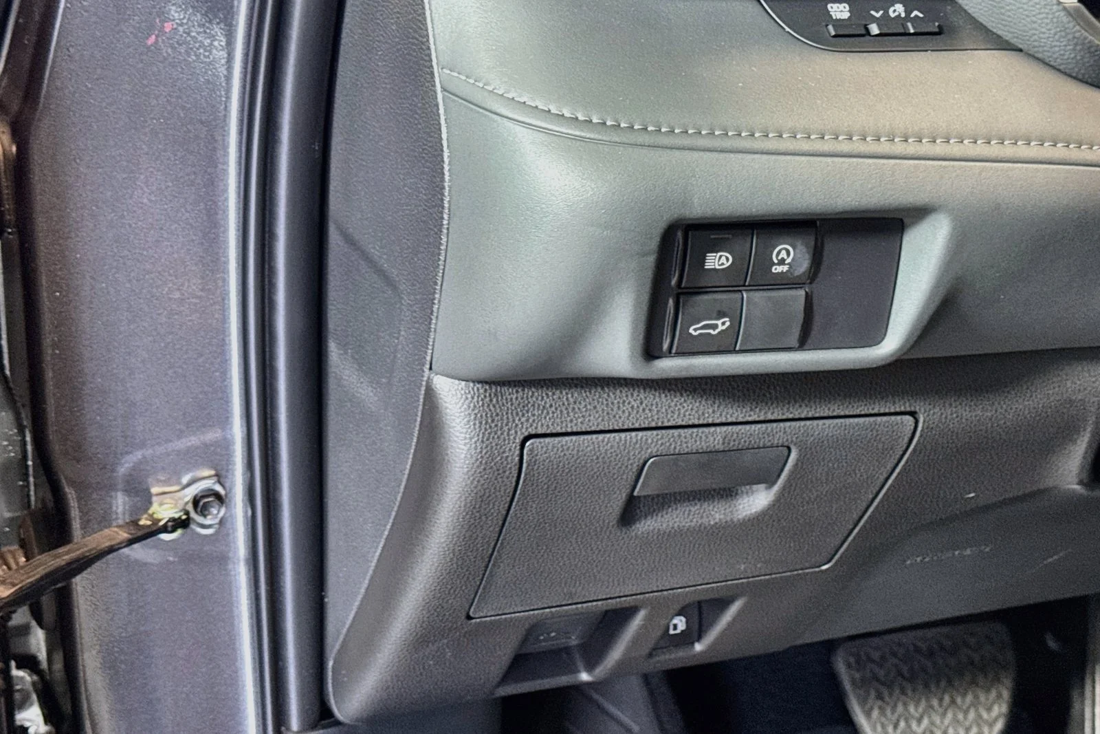 Used 2025 Gray Toyota XSE image 10