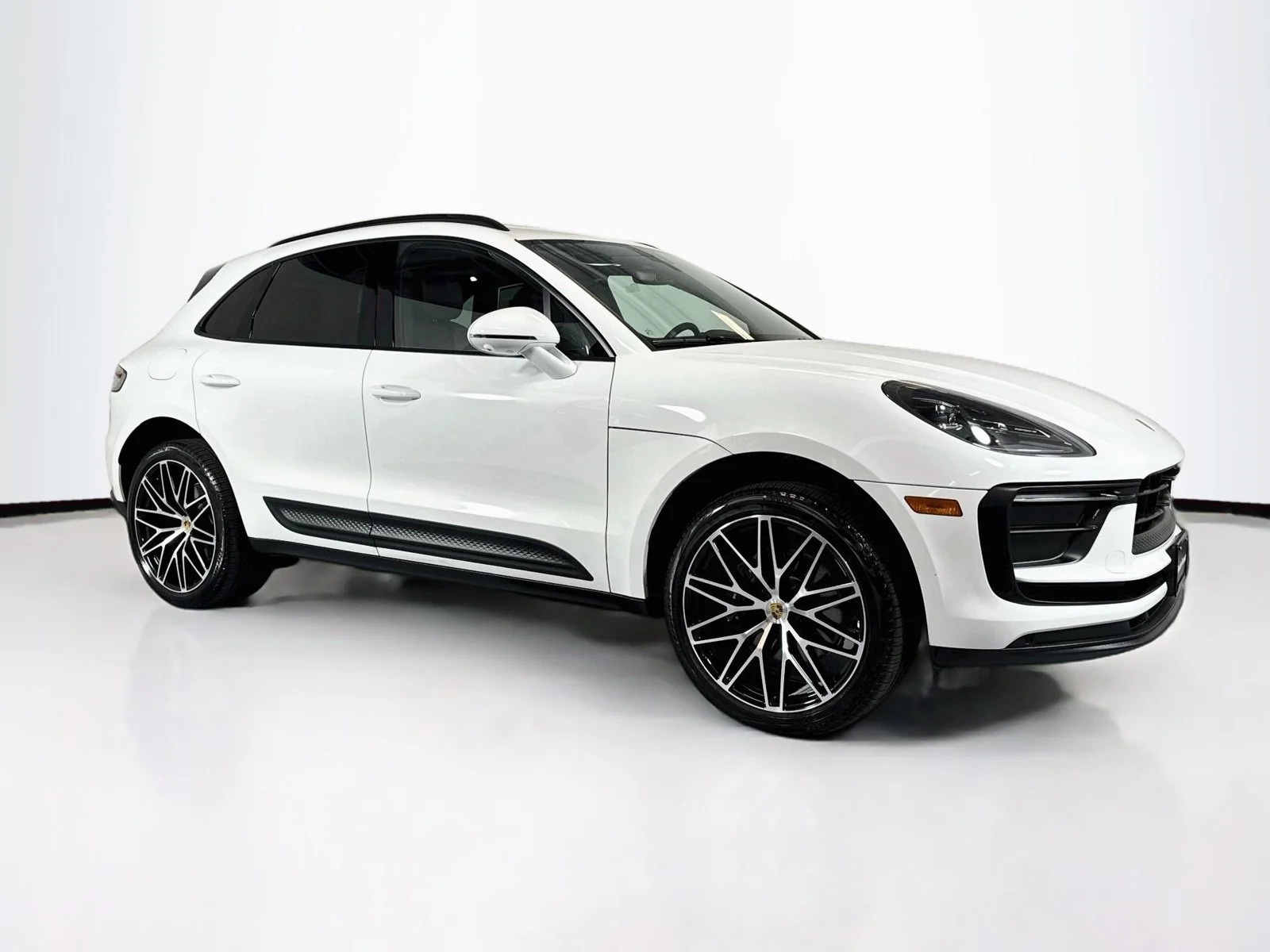 Certified Used 2026 White Porsche  image 7