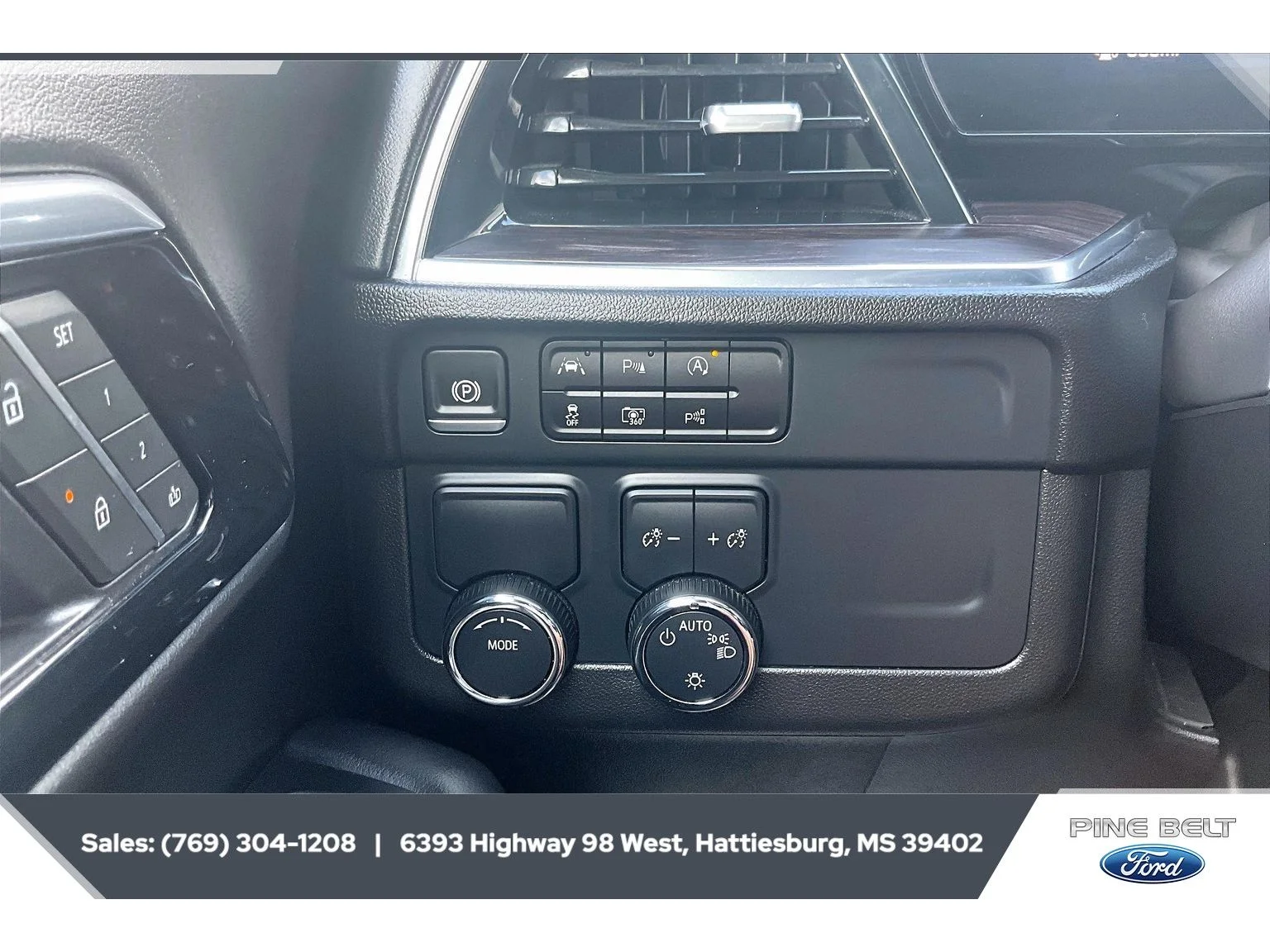 Certified Used 2025 Dark Ash Metallic Chevrolet LT image 23