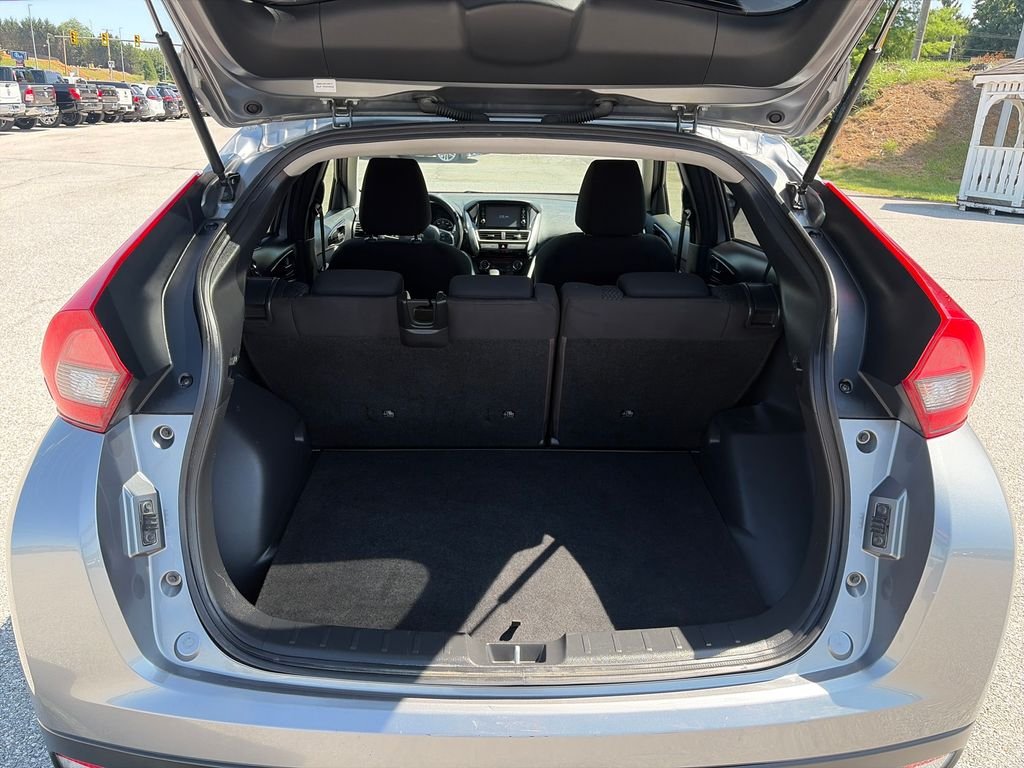 Used 2020 Silver Mitsubishi ES image 21