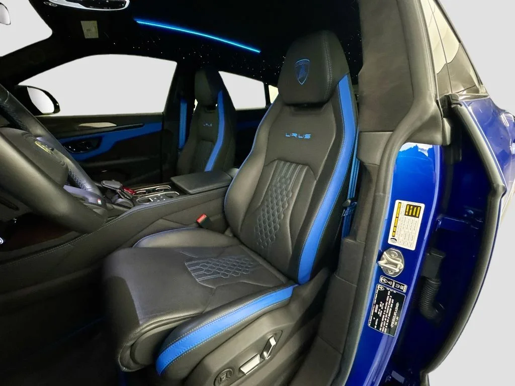 Used 2023 Blue Lamborghini S image 22