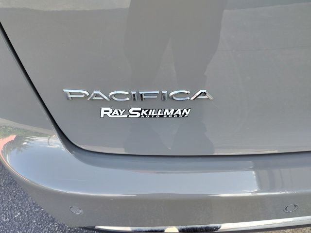 Used 2023 White Chrysler Touring L image 32