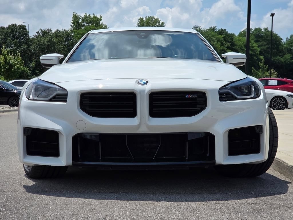 Used 2025 Alpine White BMW Base image 3
