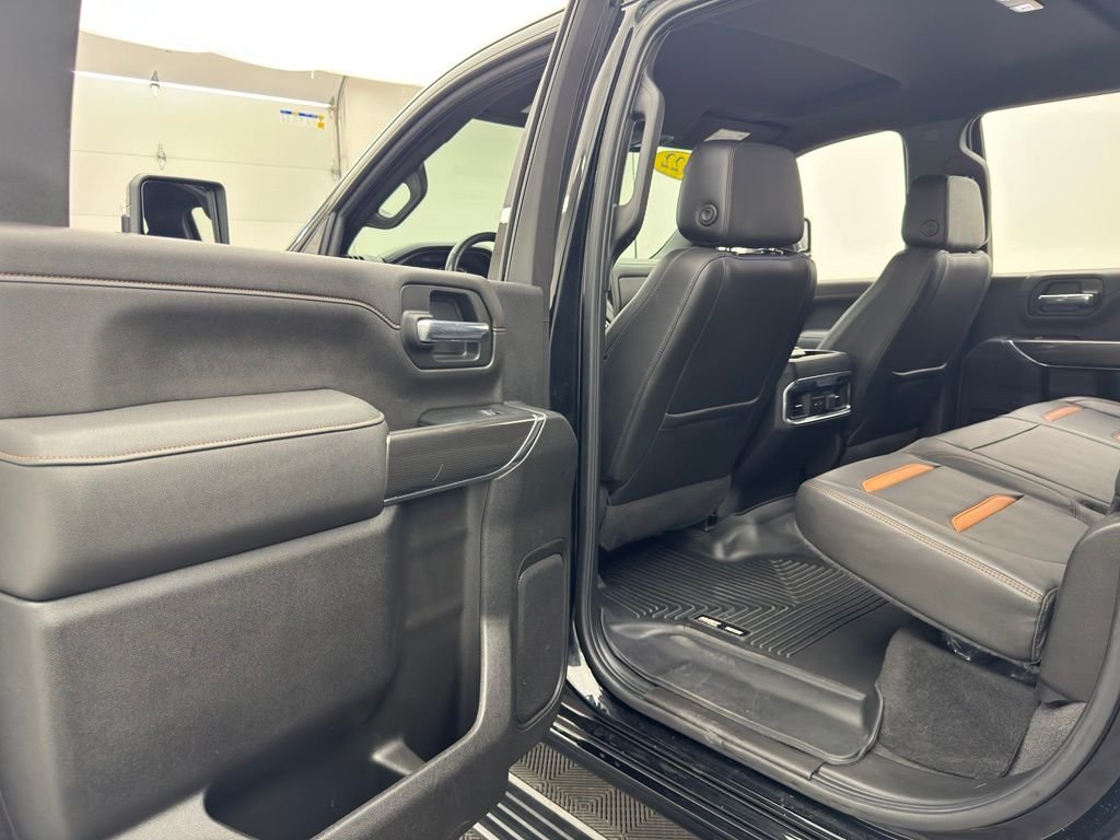 Used 2022 Onyx Black GMC AT4 image 36