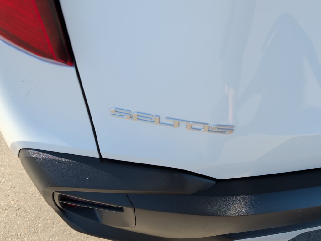 Certified Used 2026 White Kia LX image 34