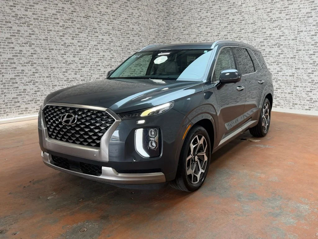 Used 2022 Gray Hyundai Calligraphy image 3