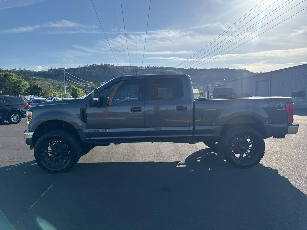 Used 2019 Magnetic Metallic Ford XLT image 6