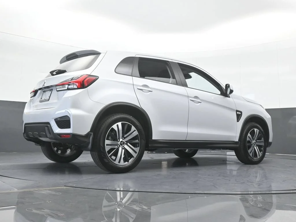 New 2027 White Diamond Mitsubishi 2.0 ES 2WD image 53