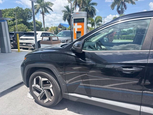 Used 2022 Phantom Black Hyundai SEL image 9