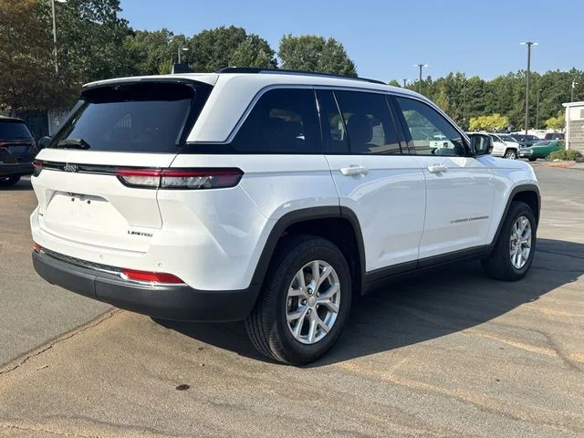Used 2023 White Jeep Limited image 13
