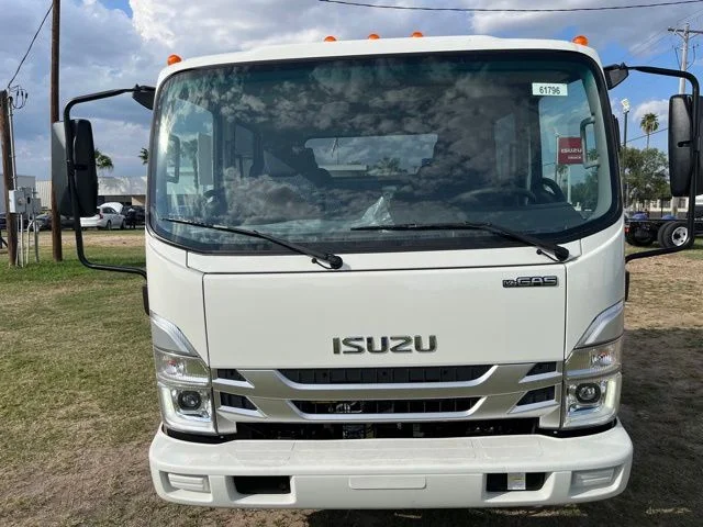 New 2024  Isuzu 150" WHEELBASE image 7