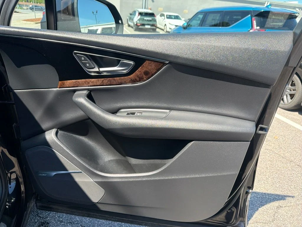 Used 2018  Audi 3.0T Prestige image 30