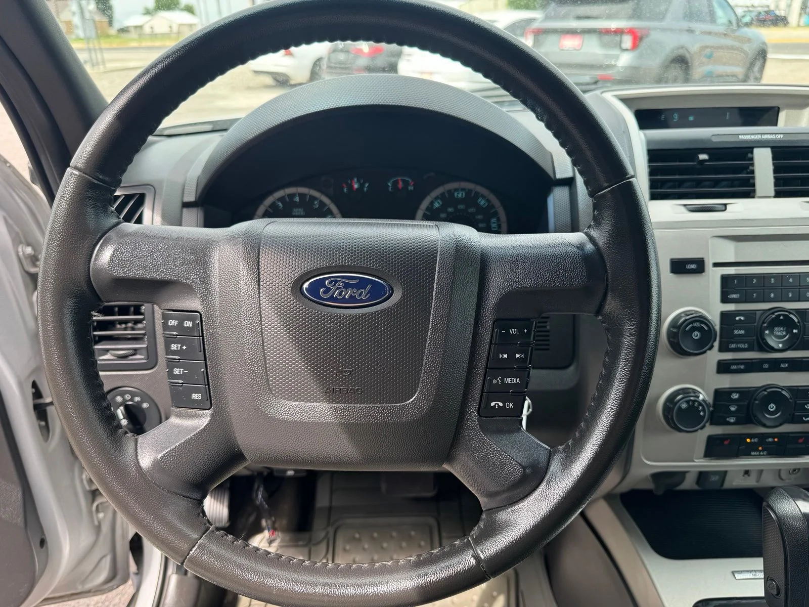 Used 2012 Silver Ford XLT image 13